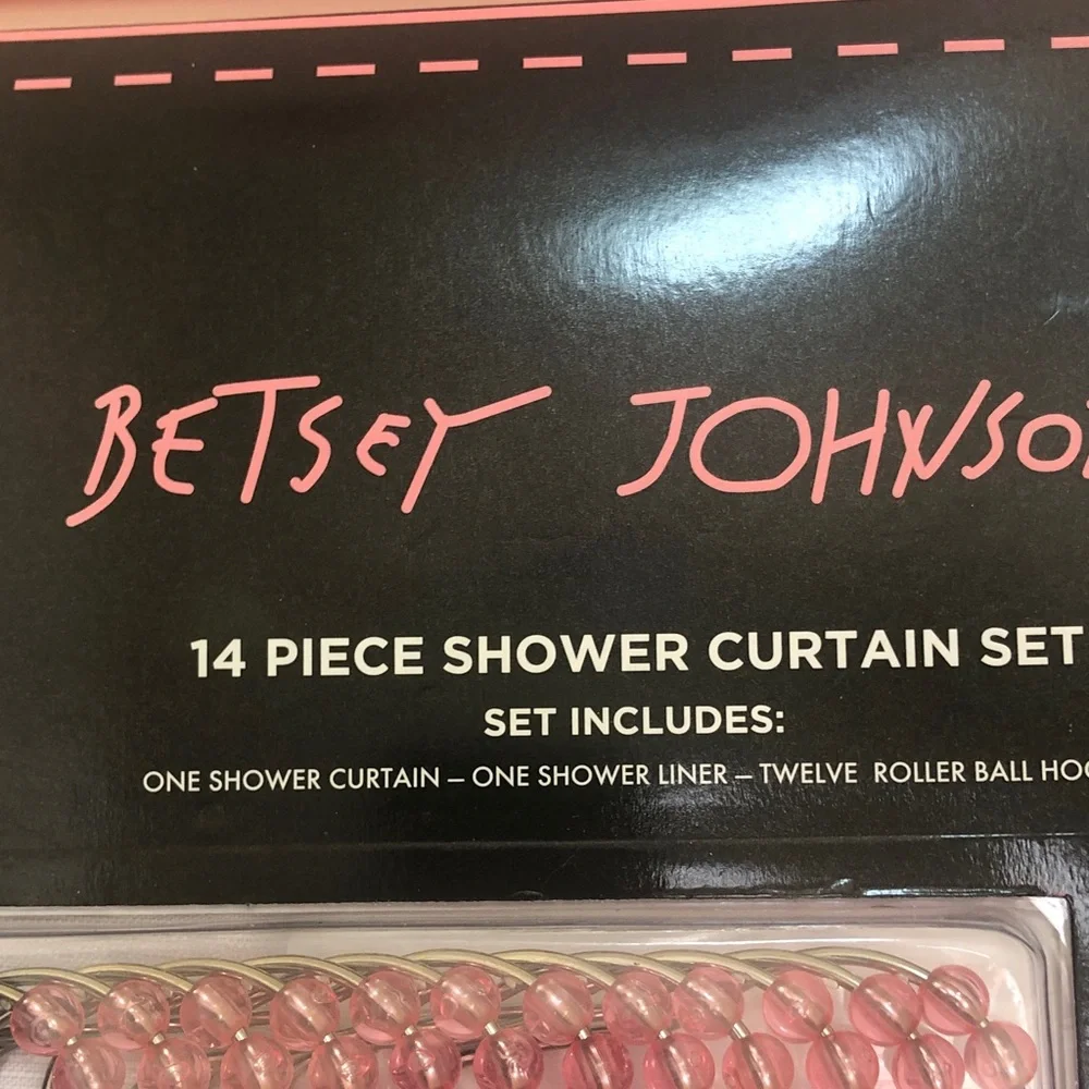 NWT Betsy Johnson 14-Piece White Ghost w/Pink Bow Shower Curtain Set